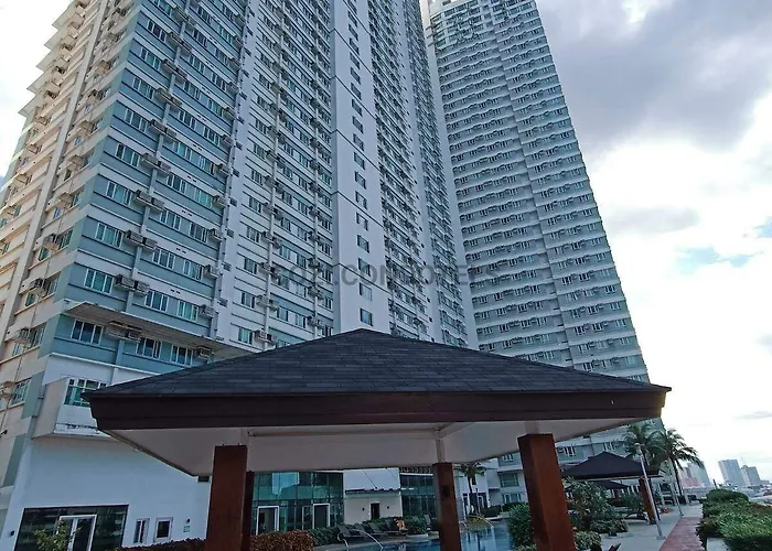 The Beacon Makati By Cozi Condotels アパート